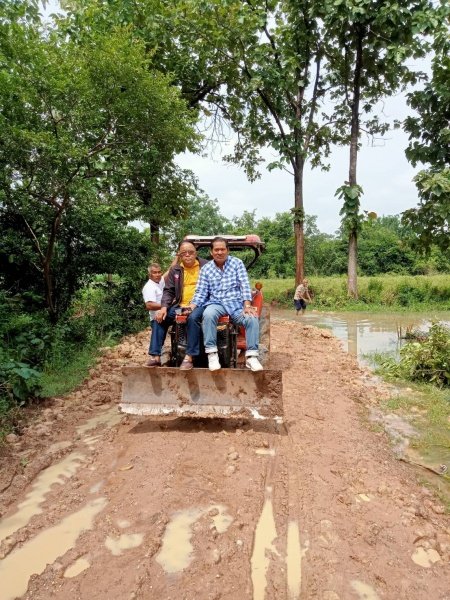 เทศบาลตำบลปักธงชัยออกช่วยเหลือผู้ได้รับความเดือดร้อนจากเหตุน้ำท่วมขังระบายไม่ทัน บ้านขอนขว้าง ม. 9 และ บ้านโรงนา ม.5 ต.เมืองปัก