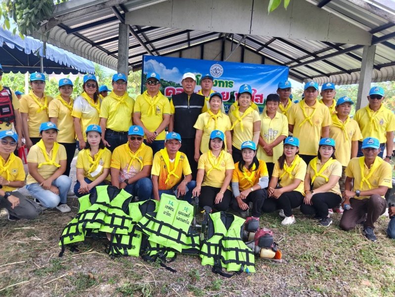 โครงการคลองสวยน้ำใส ประจำปี 2567 วันที่ 13 กันยายน 2567 ณ คลองบ้านโรงนา หมู่ 18 ต.เมืองปัก