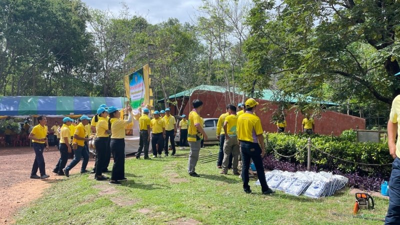 เทศบาลตำบลปักธงชัยเข้าร่วมกิจกรรมบำรุงรักษาต้นไม้ทรงปลูก และกิจกรรมจิตอาสาปลูกต้นไม้ตามโครงการเฉลิมเฉลิมพระเกียรติพระบาทสมเด็จพระเจ้าอยู่หัว เนื่องในโอกาสพระราชพิธีมหามงคลเฉลิมพระชนมพรรษา 6 รอบ 28 กรกฎาคม 2567 วันพุธที่ 24 กรกฎาคม 2567 ณ ต้นประดู่ป่า ในเขตห้ามล่าสัตว์ป่าป่าเขาภูหลวง แปลงปลูกป่า FPT 49