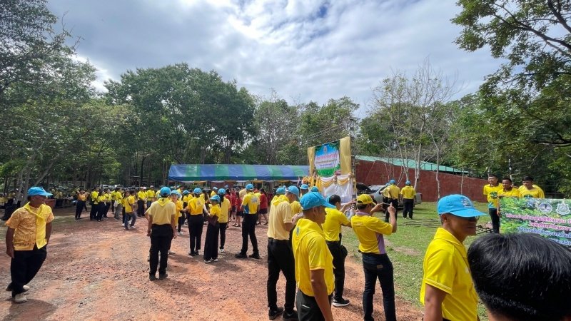 เทศบาลตำบลปักธงชัยเข้าร่วมกิจกรรมบำรุงรักษาต้นไม้ทรงปลูก และกิจกรรมจิตอาสาปลูกต้นไม้ตามโครงการเฉลิมเฉลิมพระเกียรติพระบาทสมเด็จพระเจ้าอยู่หัว เนื่องในโอกาสพระราชพิธีมหามงคลเฉลิมพระชนมพรรษา 6 รอบ 28 กรกฎาคม 2567 วันพุธที่ 24 กรกฎาคม 2567 ณ ต้นประดู่ป่า ในเขตห้ามล่าสัตว์ป่าป่าเขาภูหลวง แปลงปลูกป่า FPT 49