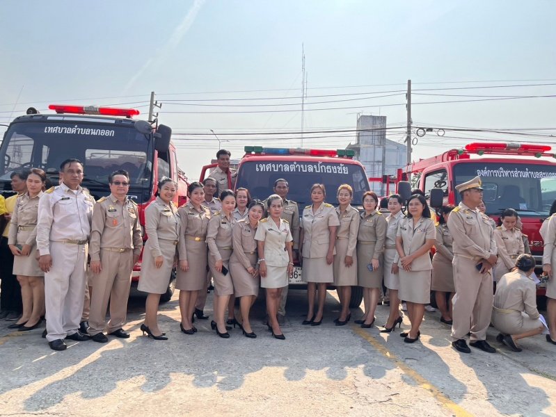 ร่วมพิธีถวายราชสักการะและกล่าวถวายสดุดีพระบาทสมเด็จพระจุลจอมเกล้าเจ้าอยู่หัว เนื่องใน "วันท้องถิ่นไทย" ประจำปี 2567 วันที่ 18 มีนาคม 2567 ณ พระบรมราชานุสาวรีย์พระบาทสมเด็จพระจุลจอมเกล้าเจ้าอยู่หัว บริเวณหน้าที่ว่าการอำเภอปักธงชัย