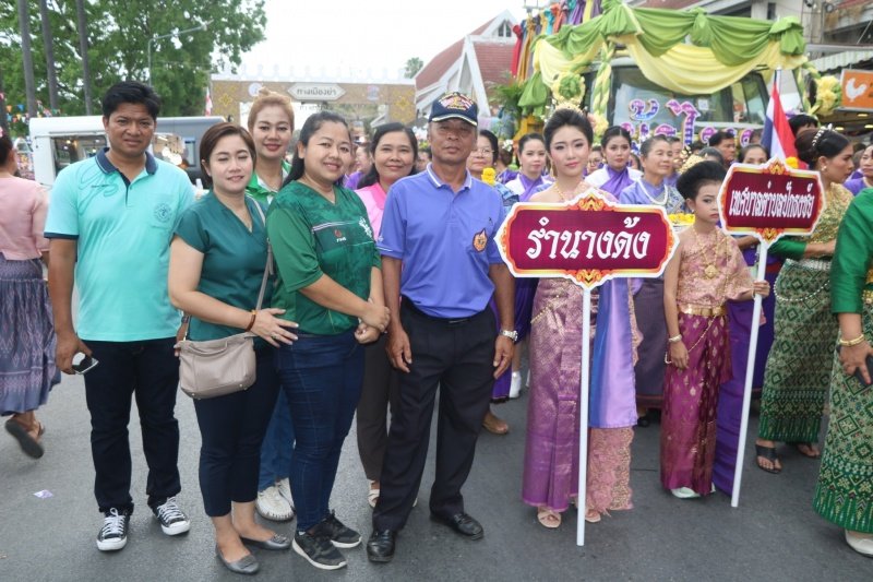 ร่วมกิจกรรมวิ่งคบไฟในพิธีเปิดงานฉลองวันแห่งชัยชนะท้าวสุรนารี ประจำปี 2567 และร่วมจัดชุดการแสดง "รำนางด้ง" ในขบวนผ้าไหมดีและหมี่โคราช ณ บริเวณลานอนุสาวรีย์ท้าวสุรนารี เพื่อเทิดทูนวีรกรรมของท้าวสุรนารี วีรสตรีไทย ส่งเสริมการอนุรักษ์ประเพณีวัฒนธรรมท้องถิ่นอันดีงาม 

วันที่ 23 มีนาคม 2567