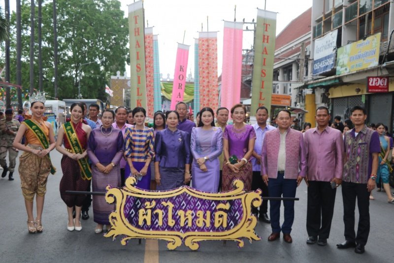 ร่วมกิจกรรมวิ่งคบไฟในพิธีเปิดงานฉลองวันแห่งชัยชนะท้าวสุรนารี ประจำปี 2567 และร่วมจัดชุดการแสดง "รำนางด้ง" ในขบวนผ้าไหมดีและหมี่โคราช ณ บริเวณลานอนุสาวรีย์ท้าวสุรนารี เพื่อเทิดทูนวีรกรรมของท้าวสุรนารี วีรสตรีไทย ส่งเสริมการอนุรักษ์ประเพณีวัฒนธรรมท้องถิ่นอันดีงาม 

วันที่ 23 มีนาคม 2567