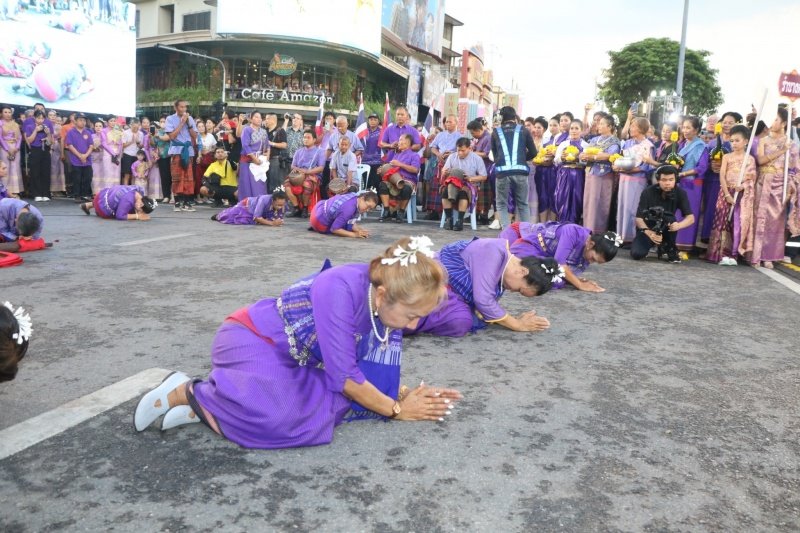 ร่วมกิจกรรมวิ่งคบไฟในพิธีเปิดงานฉลองวันแห่งชัยชนะท้าวสุรนารี ประจำปี 2567 และร่วมจัดชุดการแสดง "รำนางด้ง" ในขบวนผ้าไหมดีและหมี่โคราช ณ บริเวณลานอนุสาวรีย์ท้าวสุรนารี เพื่อเทิดทูนวีรกรรมของท้าวสุรนารี วีรสตรีไทย ส่งเสริมการอนุรักษ์ประเพณีวัฒนธรรมท้องถิ่นอันดีงาม 

วันที่ 23 มีนาคม 2567