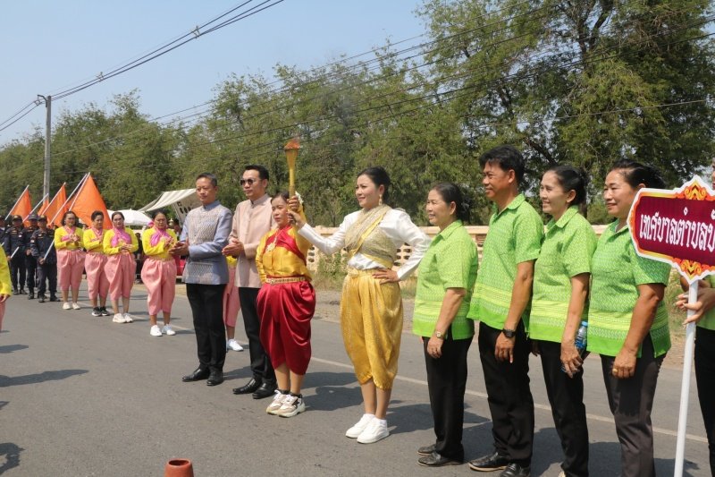 ร่วมกิจกรรมวิ่งคบไฟในพิธีเปิดงานฉลองวันแห่งชัยชนะท้าวสุรนารี ประจำปี 2567 และร่วมจัดชุดการแสดง "รำนางด้ง" ในขบวนผ้าไหมดีและหมี่โคราช ณ บริเวณลานอนุสาวรีย์ท้าวสุรนารี เพื่อเทิดทูนวีรกรรมของท้าวสุรนารี วีรสตรีไทย ส่งเสริมการอนุรักษ์ประเพณีวัฒนธรรมท้องถิ่นอันดีงาม 

วันที่ 23 มีนาคม 2567