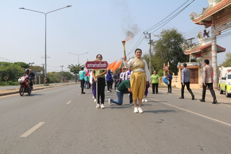 ร่วมกิจกรรมวิ่งคบไฟในพิธีเปิดงานฉลองวันแห่งชัยชนะท้าวสุรนารี ประจำปี 2567 และร่วมจัดชุดการแสดง "รำนางด้ง" ในขบวนผ้าไหมดีและหมี่โคราช ณ บริเวณลานอนุสาวรีย์ท้าวสุรนารี เพื่อเทิดทูนวีรกรรมของท้าวสุรนารี วีรสตรีไทย ส่งเสริมการอนุรักษ์ประเพณีวัฒนธรรมท้องถิ่นอันดีงาม 

วันที่ 23 มีนาคม 2567