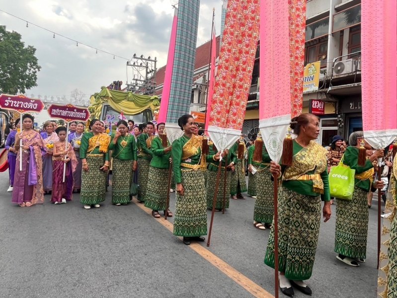 ร่วมกิจกรรมวิ่งคบไฟในพิธีเปิดงานฉลองวันแห่งชัยชนะท้าวสุรนารี ประจำปี 2567 และร่วมจัดชุดการแสดง "รำนางด้ง" ในขบวนผ้าไหมดีและหมี่โคราช ณ บริเวณลานอนุสาวรีย์ท้าวสุรนารี เพื่อเทิดทูนวีรกรรมของท้าวสุรนารี วีรสตรีไทย ส่งเสริมการอนุรักษ์ประเพณีวัฒนธรรมท้องถิ่นอันดีงาม 

วันที่ 23 มีนาคม 2567