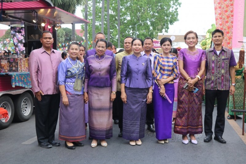 ร่วมกิจกรรมวิ่งคบไฟในพิธีเปิดงานฉลองวันแห่งชัยชนะท้าวสุรนารี ประจำปี 2567 และร่วมจัดชุดการแสดง "รำนางด้ง" ในขบวนผ้าไหมดีและหมี่โคราช ณ บริเวณลานอนุสาวรีย์ท้าวสุรนารี เพื่อเทิดทูนวีรกรรมของท้าวสุรนารี วีรสตรีไทย ส่งเสริมการอนุรักษ์ประเพณีวัฒนธรรมท้องถิ่นอันดีงาม 

วันที่ 23 มีนาคม 2567