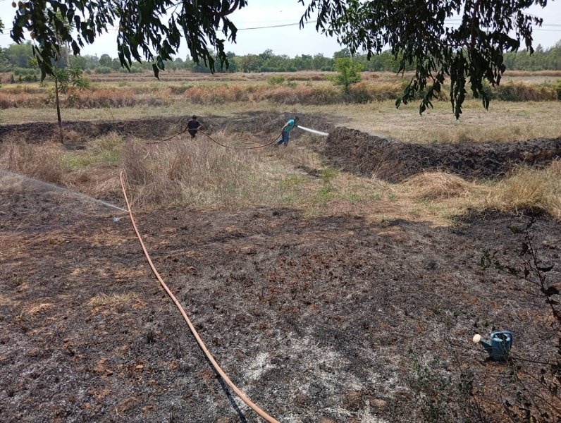 งานป้องกันและบรรเทาสาธารณภัย สำนักปลัดเทศบาล เทศบาลตำบลปักธงชัย ออกช่วยระงับเหตุไฟไหม้ ในพื้นที่รับผิดชอบและพื้นที่ข้างเคียง