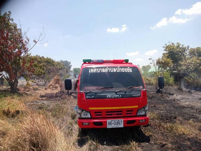 งานป้องกันและบรรเทาสาธารณภัย สำนักปลัดเทศบาล เทศบาลตำบลปักธงชัย ออกช่วยระงับเหตุไฟไหม้ ในพื้นที่รับผิดชอบและพื้นที่ข้างเคียง