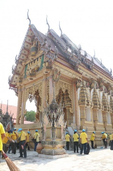 อำเภอปักธงชัย ร่วมกับเทศบาลตำบลปักธงชัยจัดกิจกรรมจิตอาสาพัฒนาเนื่องในโอกาสวันสำคัญของชาติไทย ประจำปี 2567 ในวันศุกร์ที่ 3 พฤษภาคม 2567 ณ วัดโพธิ์ทอง หมู่ที่ 5 ตำบลเมืองปัก อำเภอปักธงชัย นครราชสีมา