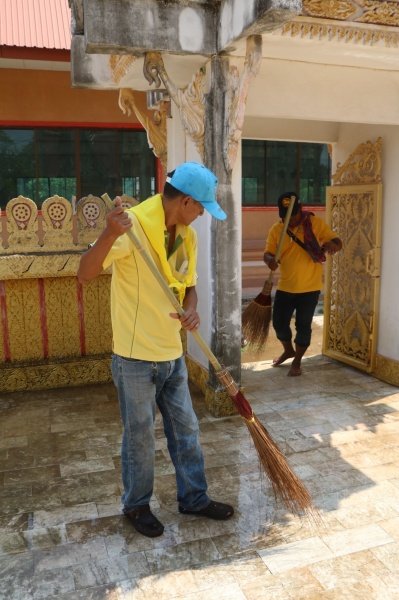 อำเภอปักธงชัย ร่วมกับเทศบาลตำบลปักธงชัยจัดกิจกรรมจิตอาสาพัฒนาเนื่องในโอกาสวันสำคัญของชาติไทย ประจำปี 2567 ในวันศุกร์ที่ 3 พฤษภาคม 2567 ณ วัดโพธิ์ทอง หมู่ที่ 5 ตำบลเมืองปัก อำเภอปักธงชัย นครราชสีมา