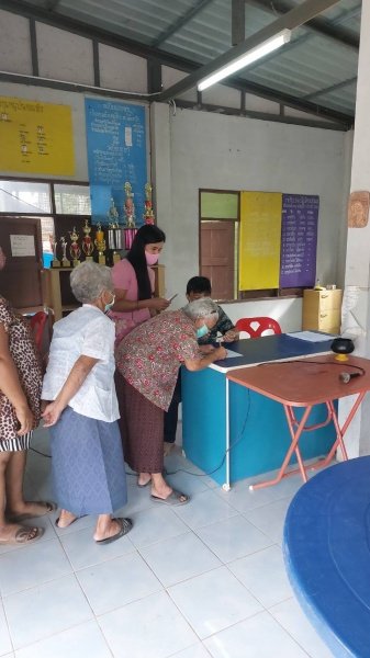 งานพัฒนาชุมชน และกองสาธารณสุขและสิ่งแวดล้อมเทศบาลตำบลปักธงชัย ออกจ่ายเบี้ยยังชีพและบริการจัดเก็บค่าบริการเก็บขนขยะช่วงเดือนมกราคม– มีนาคม 2566