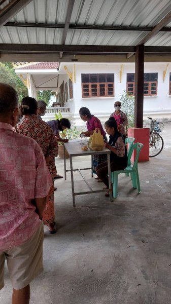 งานพัฒนาชุมชน และกองสาธารณสุขและสิ่งแวดล้อมเทศบาลตำบลปักธงชัย ออกจ่ายเบี้ยยังชีพและบริการจัดเก็บค่าบริการเก็บขนขยะช่วงเดือนมกราคม– มีนาคม 2566
