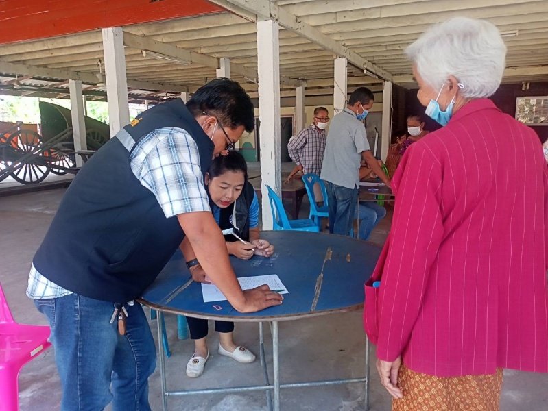 งานพัฒนาชุมชน และกองสาธารณสุขและสิ่งแวดล้อมเทศบาลตำบลปักธงชัย ออกจ่ายเบี้ยยังชีพและบริการจัดเก็บค่าบริการเก็บขนขยะช่วงเดือนมกราคม– มีนาคม 2566