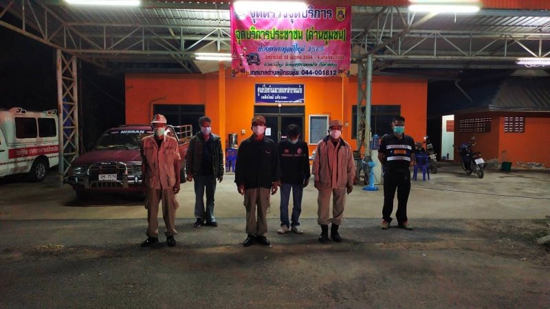 เทศบาลตำบลปักธงชัยตั้งจุดบริการประชาชน (ด่านชุมชน) ช่วงเทศกาลปีใหม่ 2565 วันที่ 29 ธันวาคม 2564 - 4 มกราคม 2565 เพื่อดูแลความปลอดภัยให้กับประชาชนในพื้นที่และผู้ใช้รถใช้ถนน ชีวิตวิถีใหม่ ขับขี่อยา่งปลอดภัย ไร้อุบัติเหตุ