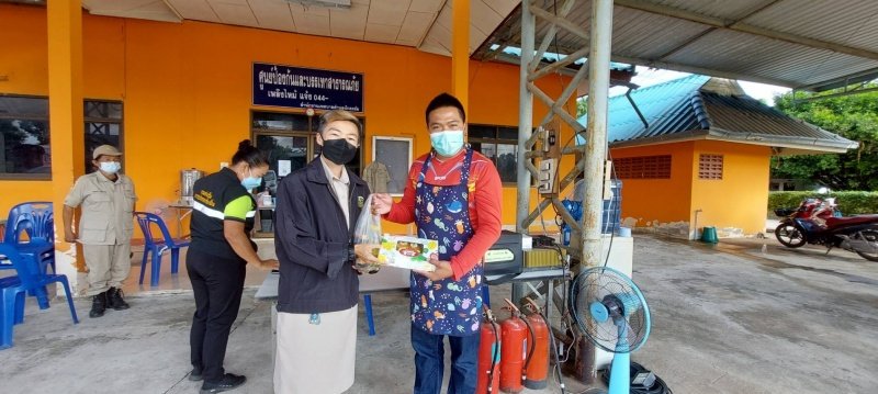 เทศบาลตำบลปักธงชัยตั้งจุดบริการประชาชน (ด่านชุมชน) ช่วงเทศกาลปีใหม่ 2565 วันที่ 29 ธันวาคม 2564 - 4 มกราคม 2565 เพื่อดูแลความปลอดภัยให้กับประชาชนในพื้นที่และผู้ใช้รถใช้ถนน ชีวิตวิถีใหม่ ขับขี่อยา่งปลอดภัย ไร้อุบัติเหตุ