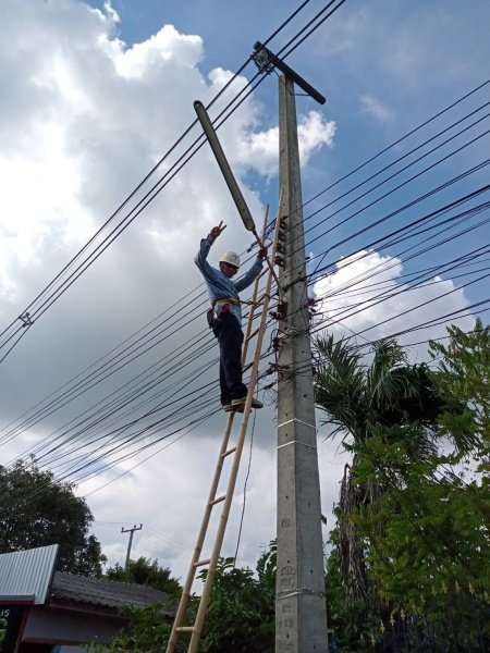 เทศบาลตำบลปักธงชัย ซ่อมแซม ติดตั้ง เพิ่มจุดไฟฟ้าสาธารณะหมู่บ้าน ประจำเดือนตุลาคม - ธันวาคม 2564