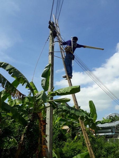 เทศบาลตำบลปักธงชัย ซ่อมแซม ติดตั้ง เพิ่มจุดไฟฟ้าสาธารณะหมู่บ้าน ประจำเดือนตุลาคม - ธันวาคม 2564