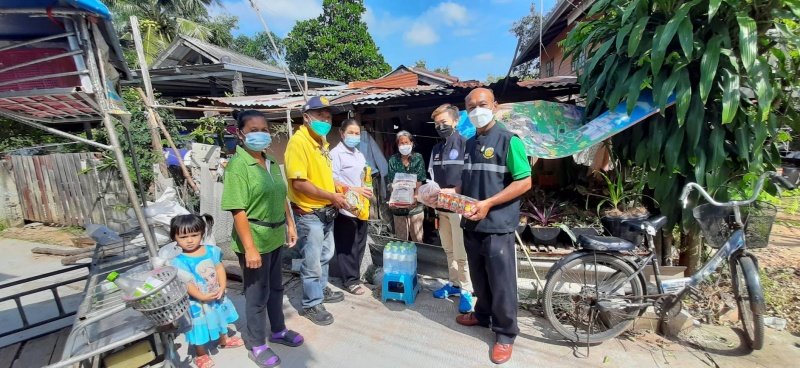 เทศบาลตำบลปักธงชัย โดยงานป้องกันและบรรเทาสาธารณภัย มอบถุงทรายเพื่อช่วยเหลือผู้ประสบภัยนำ้ท่วม ช่วงเดือนตุลาคม - เดือนธันวาคม 2565