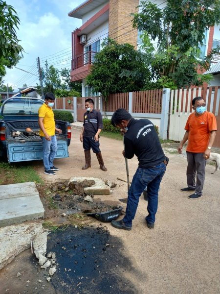 เทศบาลตำบลปักธงชัย โดยกองช่างลงพื้นที่แก้ไขปัญหาความเดือดร้อนของชาวบ้าน ประจำเดือนตุลาคม - ธันวาคม 2565