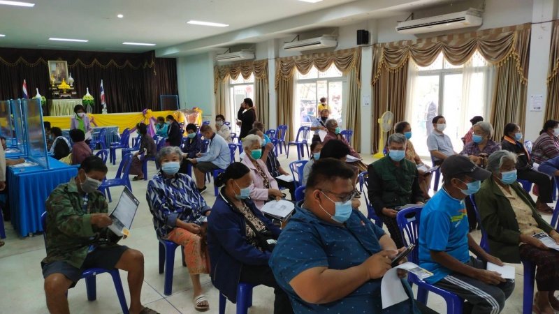 เอื้อเฟื้อสถานที่เพื่อฉีดวัคซินโควิด - 19 เทศบาลตำบลปักะงชัยเอื้อเฟื้อสถานที่ (หอประชุมเทศบาลตำบลปักธงชัย) เพื่อรองรับผู้มารับบริการฉีดวัคซินโควิด - 19 ในเขตพื้นที่ตำบลเมืองปัก ช่วงเดือนตุลาคม - ธันวาคม 2565