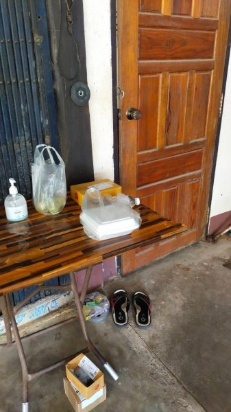 เทศบาลตำบลปักธงชัยจัดส่งอาหารให้แก่ผู้กักตัว ประจำเดือน กรกฎาคม - กันยายน 2564 ในเขตพื้นที่เทศบาลตำบลปักธงชัย