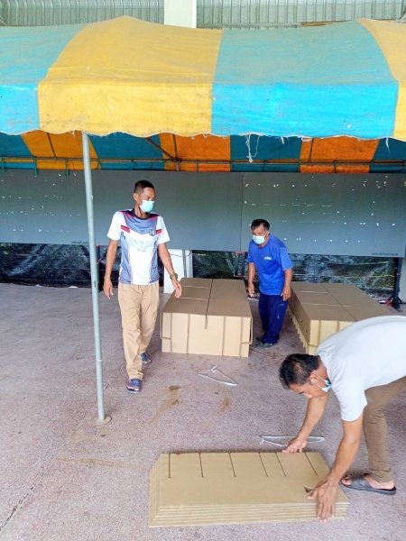 จัดเตรียมสถานที่กักกัน เฝ้าระวัง ป้องกัน และควบคุมโรคติดเชื้อไวรัสโคโรนา 2019 (โควิด - 19) ณ ศูนย์สามวัย เทศบาลตำบลปักธงชัย 20 กรกฎาคม 2564