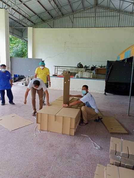 จัดเตรียมสถานที่กักกัน เฝ้าระวัง ป้องกัน และควบคุมโรคติดเชื้อไวรัสโคโรนา 2019 (โควิด - 19) ณ ศูนย์สามวัย เทศบาลตำบลปักธงชัย 20 กรกฎาคม 2564