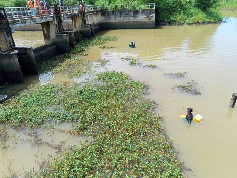 โครงการคลองสวยน้ำใสเทศบาลตำบลปักธงชัย ประจำปี พ.ศ. 2564 วันที่ 4 กันยายน 2564 ณ บ้านนาแค หมู่ที่ 4 ตำบลเมืองปัก อำเภอปักธงชัย จังหวัดนครราชสีมา