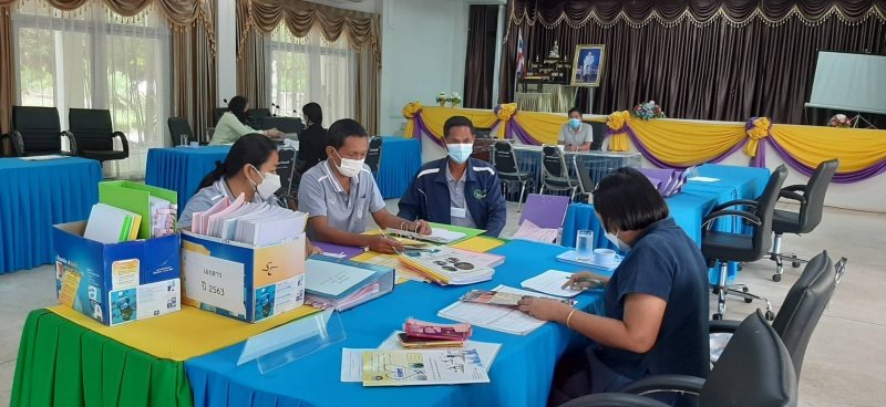 เทศบาลตำบลปักธงชัย รับการตรวจมาตรฐานการปฏิบัติงาน ประจำปี พ.ศ. 2564 วันที่ 4 สิงหาคม 2564 ณ หอประชุม เทศบาลตำบลปักธงชัย