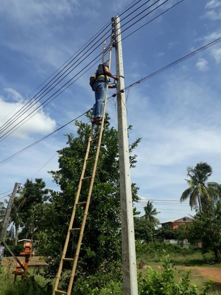 กองช่าง เทศบาลตำบลปักธงชัยเพิ่มจึด ซ่อมแซมไฟฟ้าสาธารณะหมู่บ้าน ไตรมาส 3 ประจำเดือนเมษายน - มิถุนายน 2564