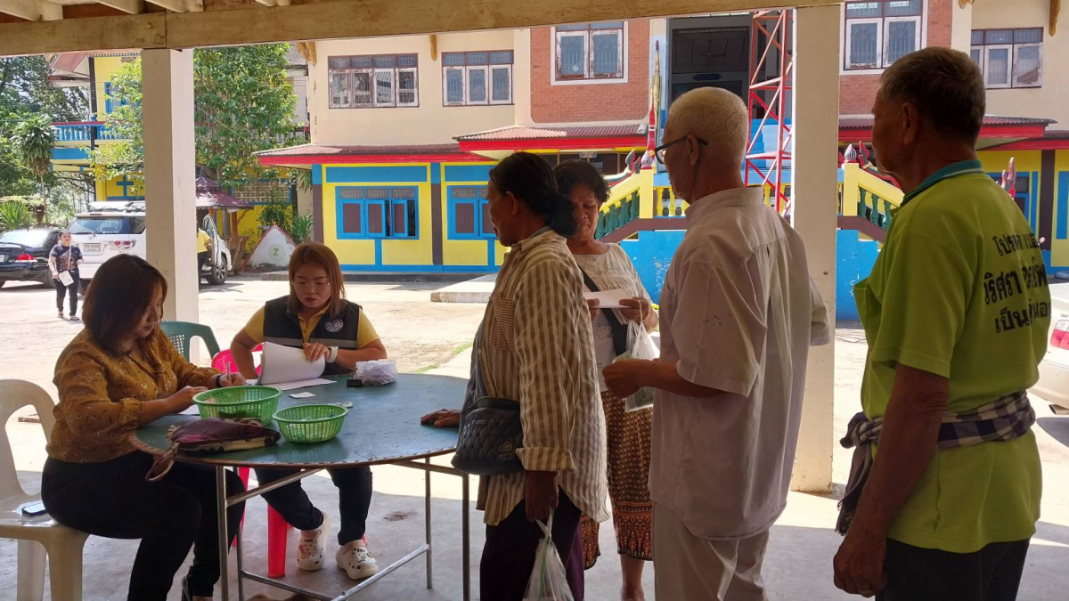 เทศบาลตำบลปักธงชัย ออกจ่ายเบี้ยยังชีพผู้สูงอายุ ผู้พิการ ผู้ป่วยฯ และบริการจัดเก็บค่าธรรมเนียมการเก็บขนขยะ ประจำเดือนมีนาคม 2568