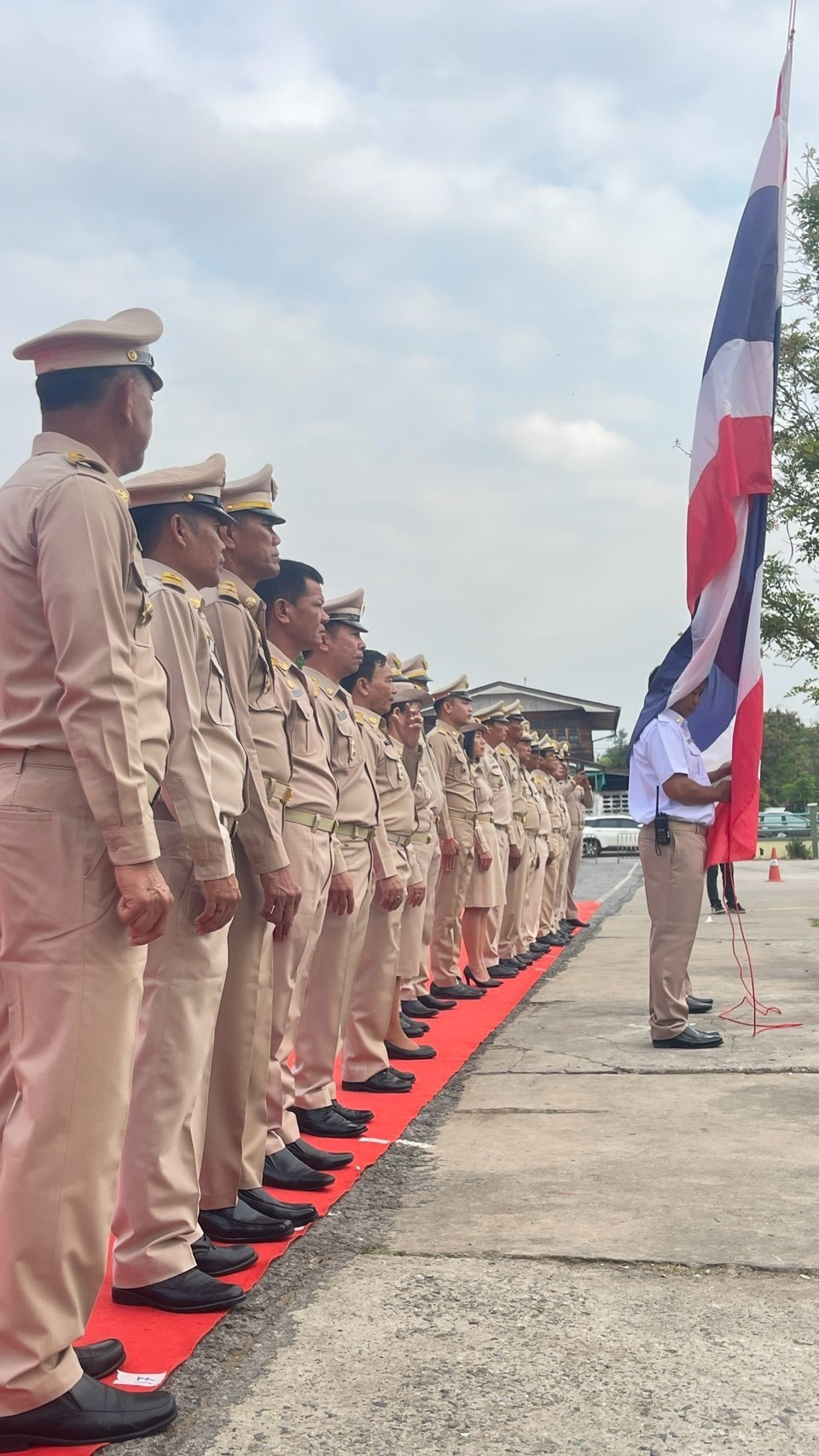 เทศบาลตำบลปักธงชัยร่วมพิธีถวายราชสักการะและกล่าวถวายราชสดุดี พระบาทสมเด็จพระจุลจอมเกล้าเจ้าอยู่หัว เนื่องในวันท้องถิ่นไทย ประจำปี 2568 ณ บริเวณลานพระบรมราชานุสาวรีย์ พระบาทสมเด็จพระจุลจอมเกล้าเจ้าอยู่หัว วันอังคารที่ 18 มีนาคม 2568