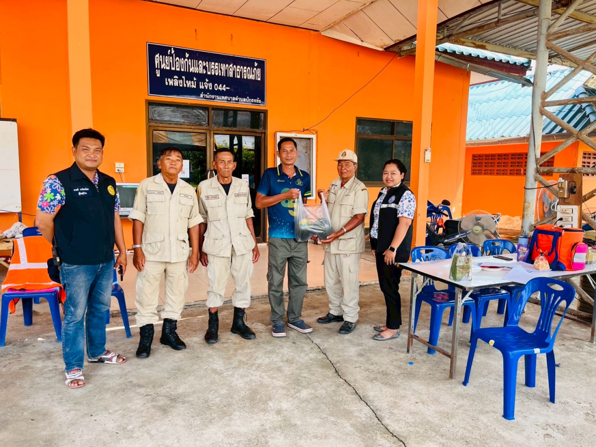 เทศบาลตำบลปักธงชัย ตั้งจุดบริการประชาชน (ด่านชุมชน) ช่วงเทศกาลสงกรานต์ เพื่อดูแลความปลอดภัยให้กับประชาชน ระหว่างวันที่ 11 เมษายน - 17 เมษายน 2568