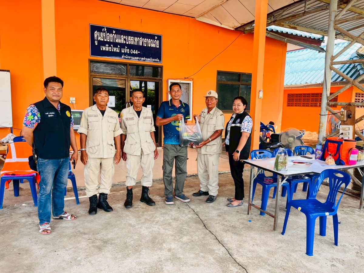 เทศบาลตำบลปักธงชัย ตั้งจุดบริการประชาชน (ด่านชุมชน) ช่วงเทศกาลสงกรานต์ เพื่อดูแลความปลอดภัยให้กับประชาชน ระหว่างวันที่ 11 เมษายน - 17 เมษายน 2568