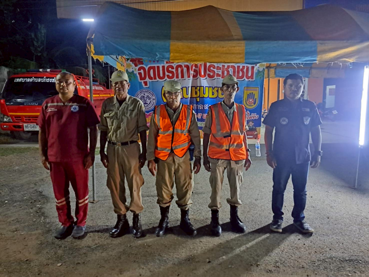 เทศบาลตำบลปักธงชัย ตั้งจุดบริการประชาชน (ด่านชุมชน) ช่วงเทศกาลสงกรานต์ เพื่อดูแลความปลอดภัยให้กับประชาชน ระหว่างวันที่ 11 เมษายน - 17 เมษายน 2568